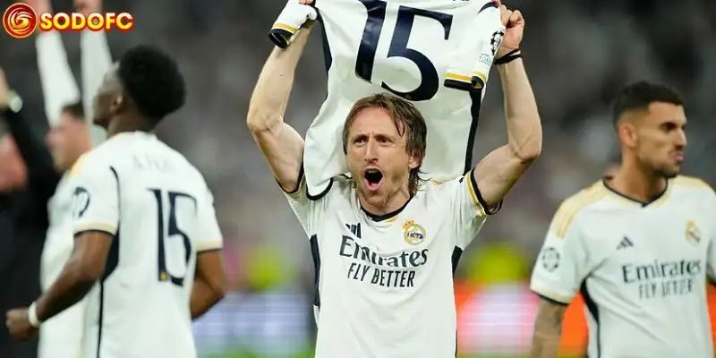 Real Madrid với chính sách trẻ hóa tuyến giữa