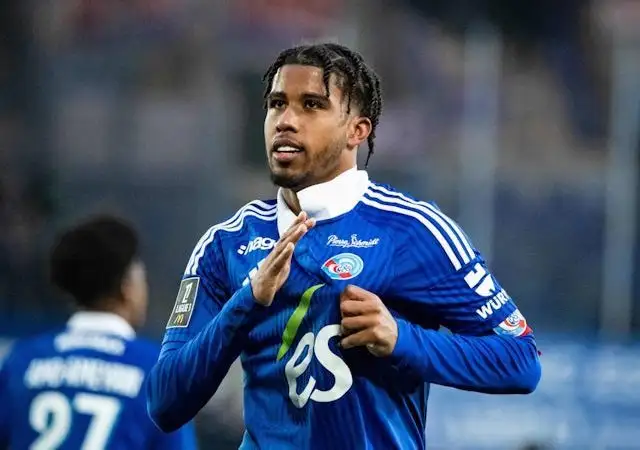 Tiền vệ Andrey Santos của Strasbourg vào tháng 3 năm 2025.