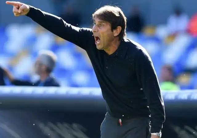 HLV Napoli Antonio Conte vào ngày 3 tháng 11 năm 2024