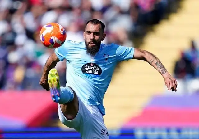 Borja Iglesias của Celta Vigo trong thời gian thi đấu cho đội bóng của anh ấy
