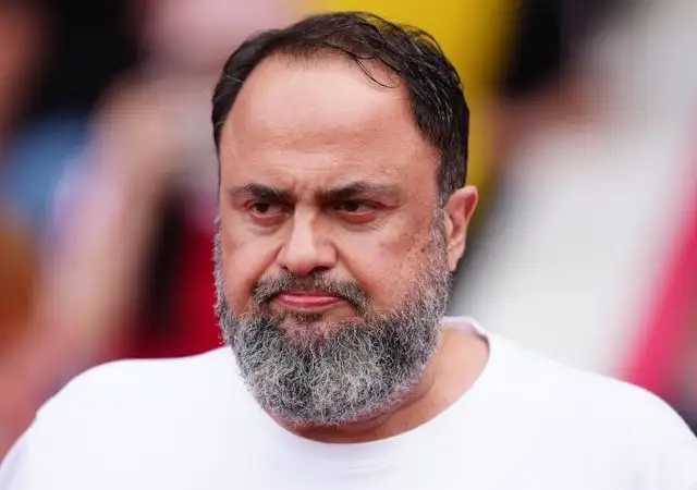 Chủ sở hữu Nottingham Forest Evangelos Marinakis chụp ảnh vào tháng 11 năm 2024