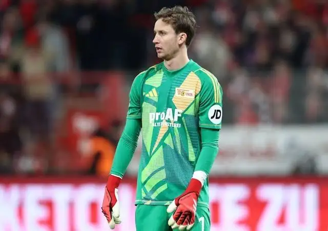 Frederik Ronnow của Union Berlin trong thời gian ở bên anh ấy