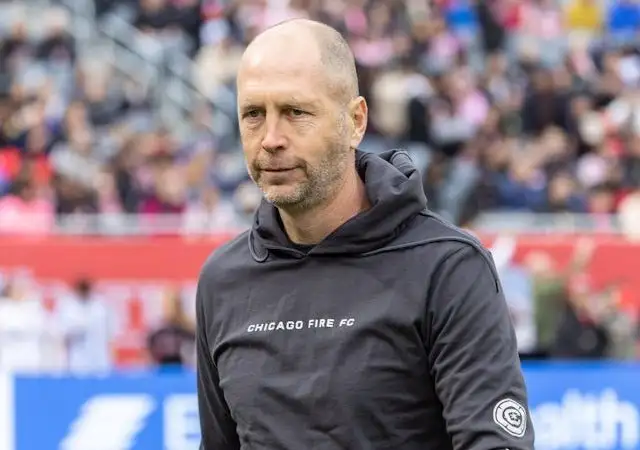 Huấn luyện viên trưởng của Chicago Fire Gregg Berhalter chụp ảnh vào ngày 13 tháng 4 năm 2025