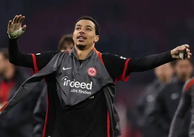 Hugo Ekitike của Eintracht Frankfurt trong đội hình của anh ấy