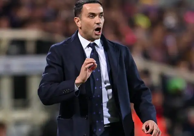 Huấn luyện viên Fiorentina Raffaele Palladino vào ngày 1 tháng 12 năm 2024