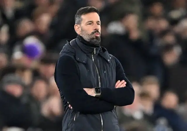 HLV Ruud van Nistelrooy của Leicester City trong thời gian ở đội bóng của mình