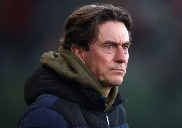 Huấn luyện viên Brentford Thomas Frank chụp ảnh vào ngày 15 tháng 3 năm 2025