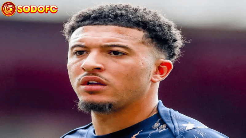 Juventus Khiêu Chiến Napoli Giành Jadon Sancho - Cuộc Đối Đầu Kịch Tính
