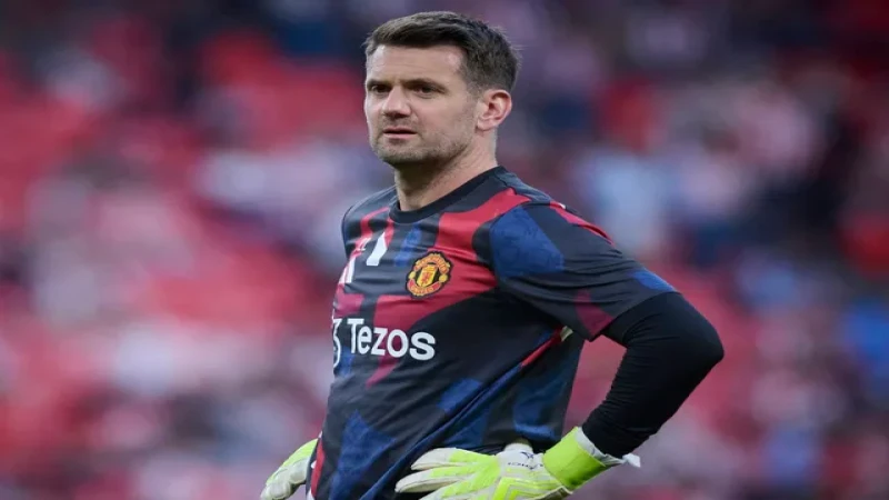 Tom Heaton Gia Hạn Hợp Đồng: Tiếp Tục Gắn Bó Với Manchester United