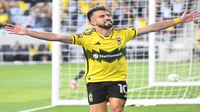 Diego Rossi ăn mừng bàn thắng cho Columbus Crew