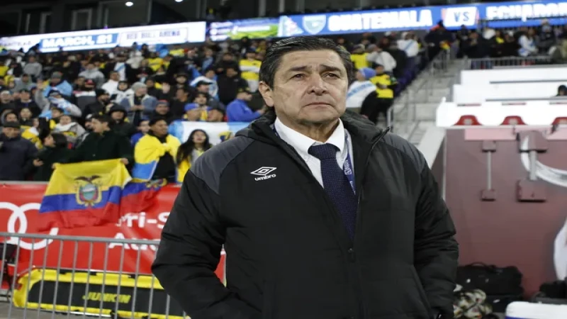 Huấn luyện viên Luis Fernando Tena của Guatemala ngày 21 tháng 3 năm 2024