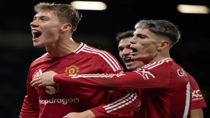 Tiền đạo Man United \'nổi lên như mục tiêu hàng đầu\' của nhà vô địch Ý Napoli Tiền đạo Rasmus Hojlund Man United trở thành mục tiêu hàng đầu của nhà vô địch Ý Napoli