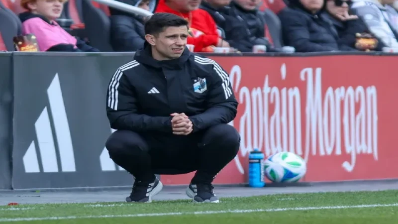 Huấn luyện viên Eric Ramsay của Minnesota United được chụp ảnh vào ngày 12 tháng 4 năm 2025