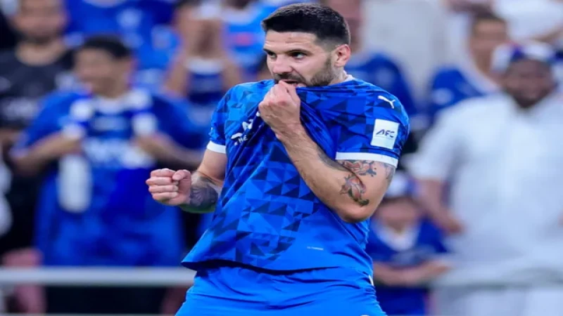 Aleksandar Mitrovic ăn mừng bàn thắng cho Al-Hilal vào ngày 25 tháng 4 năm 2025