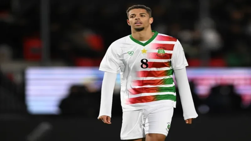Justin Lonwijk của Suriname trong trận đấu ngày 24 tháng 3 năm 2024