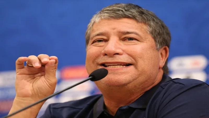 Huấn luyện viên Hernan Dario Gomez của El Salvador khi còn dẫn dắt Panama ngày 23/06/2018
