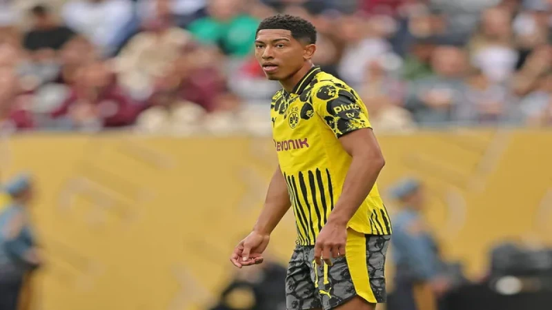 Jobe Bellingham trong màu áo Borussia Dortmund