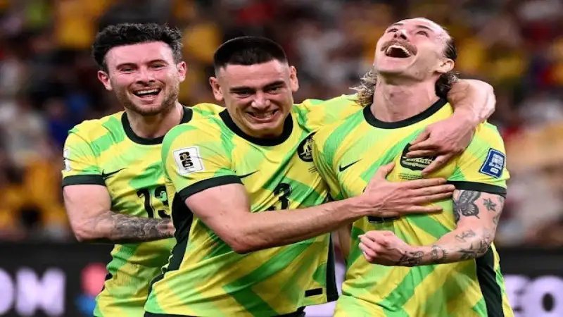 Jackson Irvine của Australia ăn mừng cùng đồng đội vào ngày 20 tháng 3 năm 2025