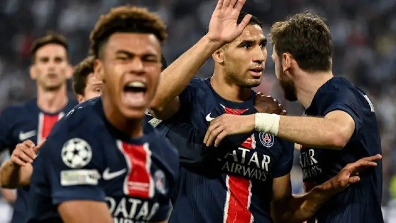 Achraf Hakimi và Desire Doue