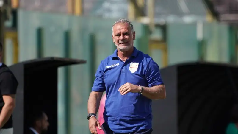 Huấn luyện viên Giacomo Modica của Hamrun Spartans