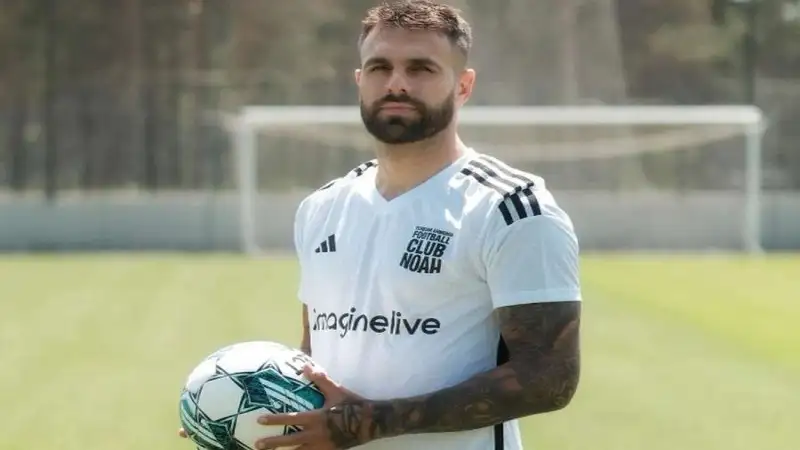Goncalo Gregorio trong trận đấu tại cúp châu Âu của FC Noah