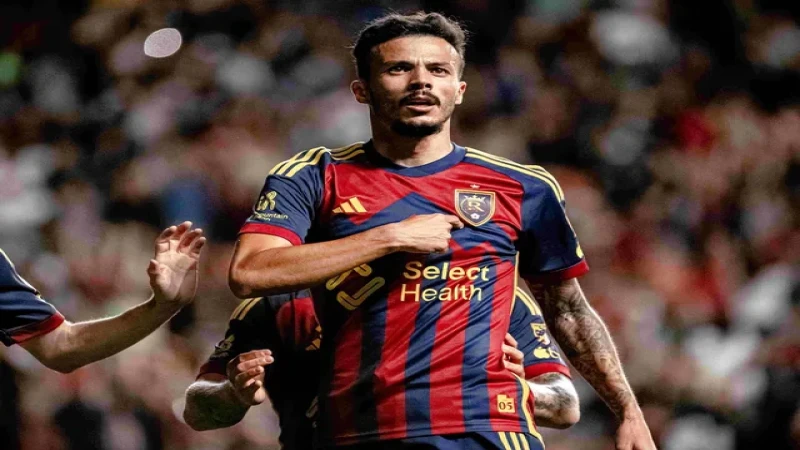Diogo Goncalves trong trận đấu cho Real Salt Lake vào ngày 21 tháng 9 năm 2024