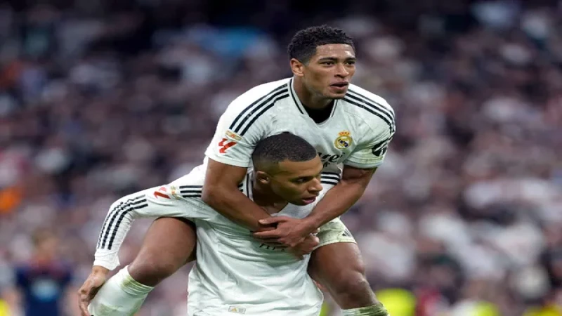 Kylian Mbappe và Jude Bellingham được chụp ảnh vào tháng 5 năm 2025