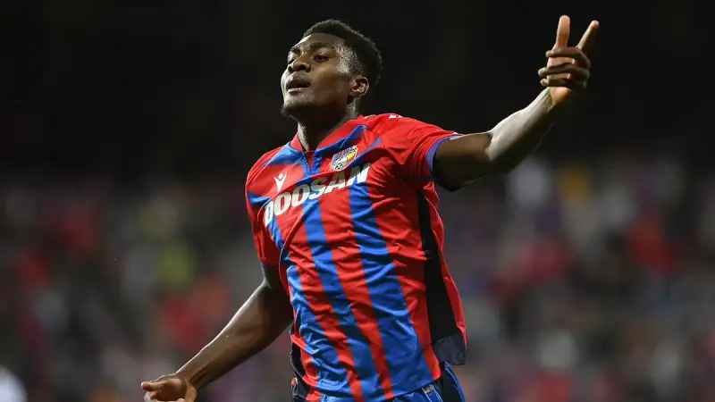 Rafiu Durosinmi của Viktoria Plzen ngày 24 tháng 5 năm 2025