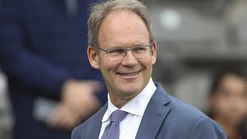 Huấn luyện viên Brian Schmetzer của Seattle Sounders