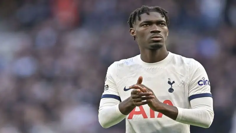 Yves Bissouma của Tottenham Hotspur