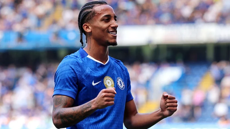 Joao Pedro của Chelsea trong trận đấu với AC Milan