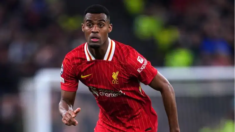 Hình ảnh Ryan Gravenberch của Liverpool