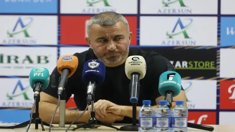 Huấn luyện viên Gurban Gurbanov của Qarabag FK