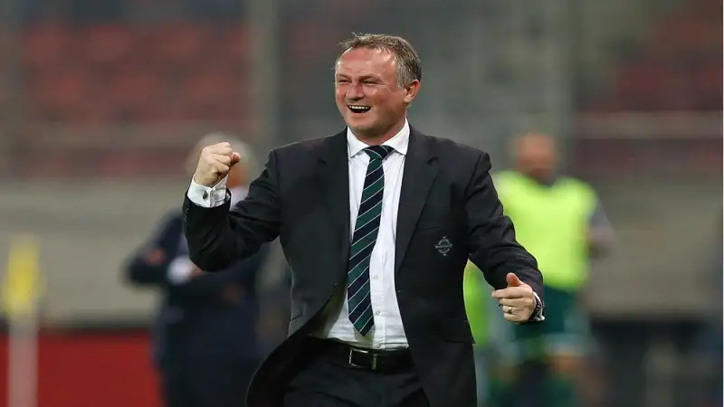 Huấn luyện viên trưởng Michael O'Neill của Bắc Ireland
